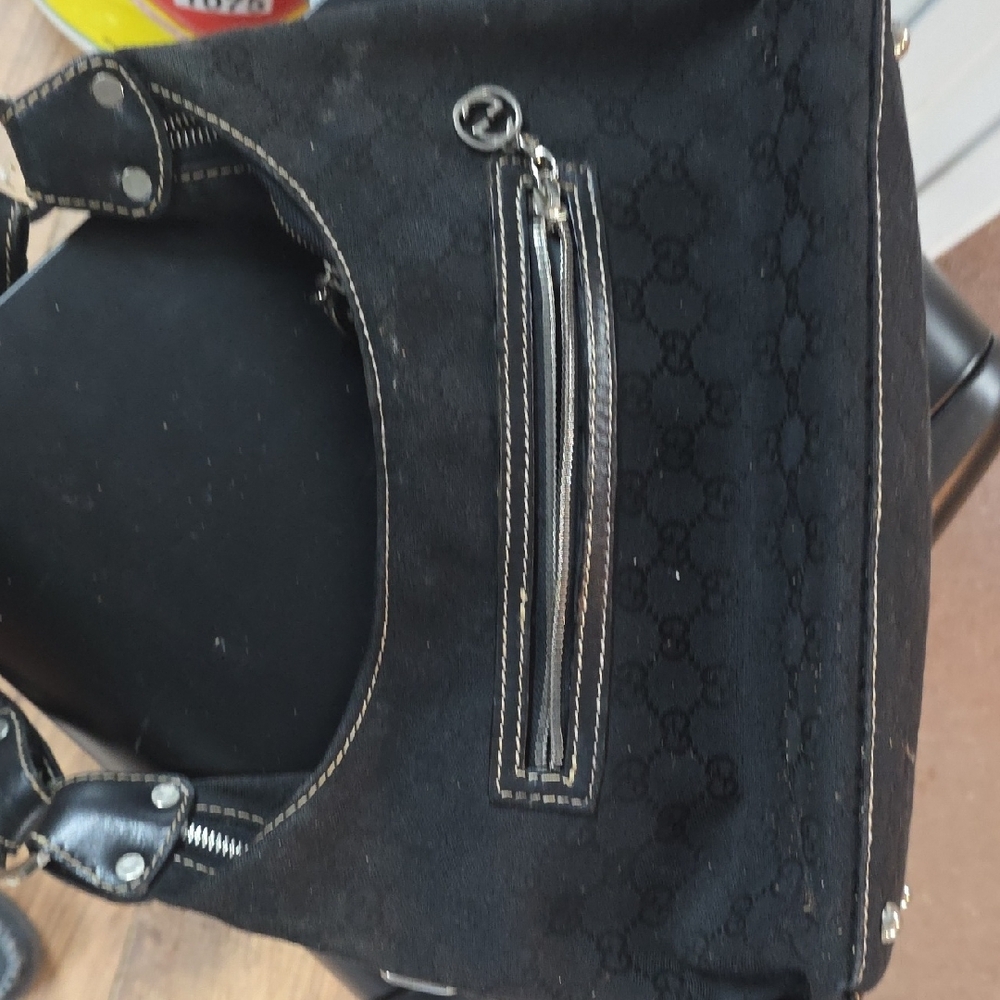 Gucci Black Shoulder Bag with Braided Strap - Picture 5 of 8